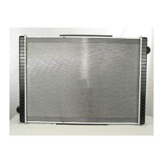 Peterbilt Heavy Duty Radiator (Various Models 1995-2006)